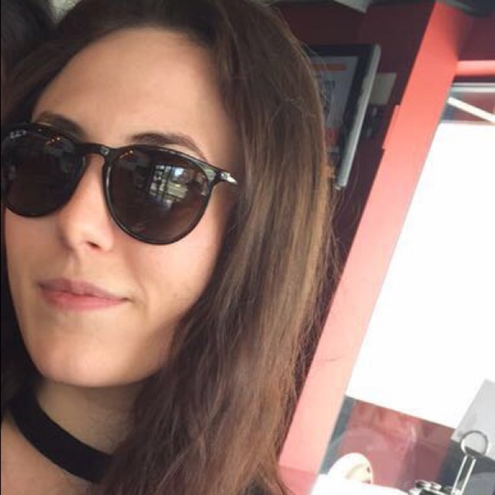 Meet your Posher, Kelly